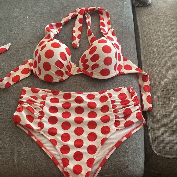 Red & White Polka-dot Bikini sz M - Picture 4 of 4